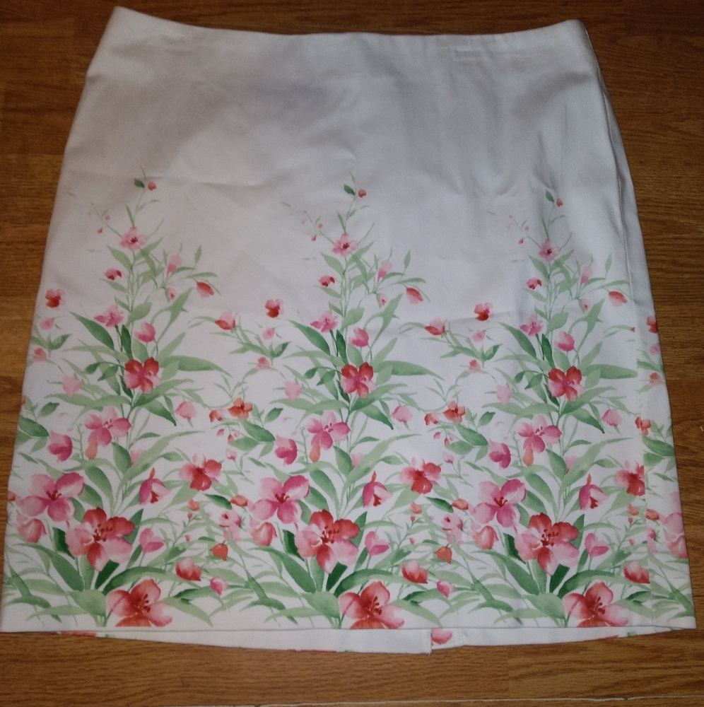 Jones New York Signature Mini Skirt
